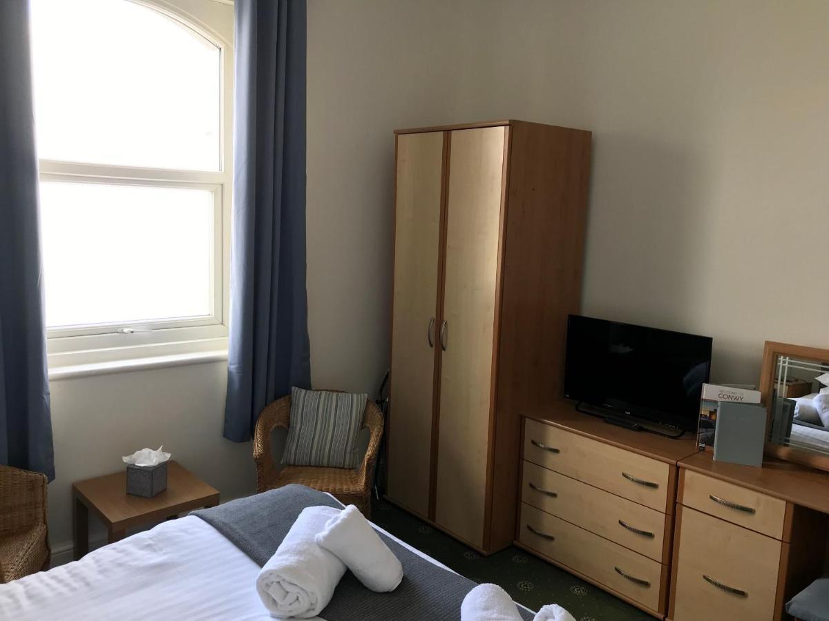 The Oasis Hotel 랜디드노 외부 사진