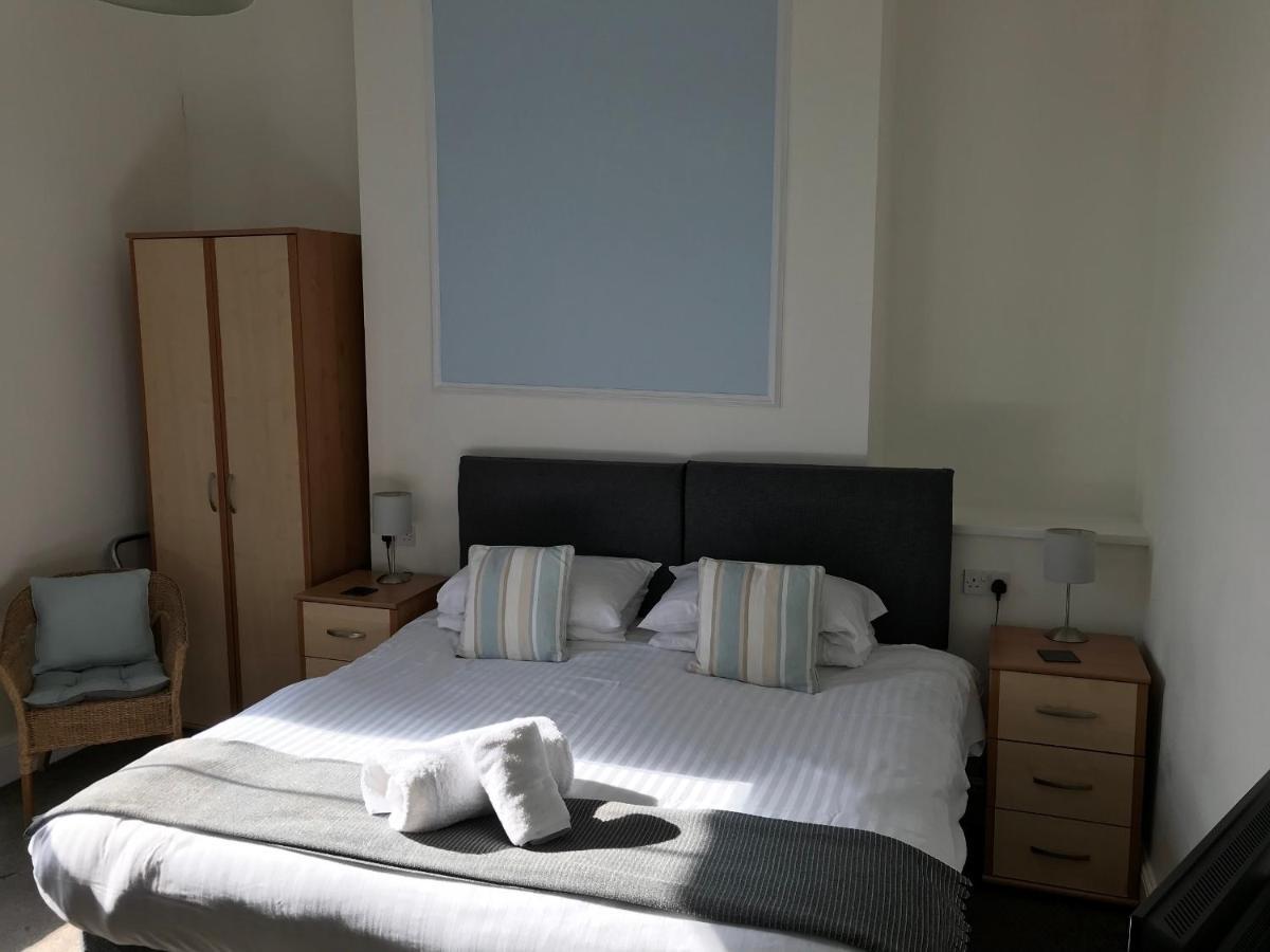 The Oasis Hotel 랜디드노 외부 사진
