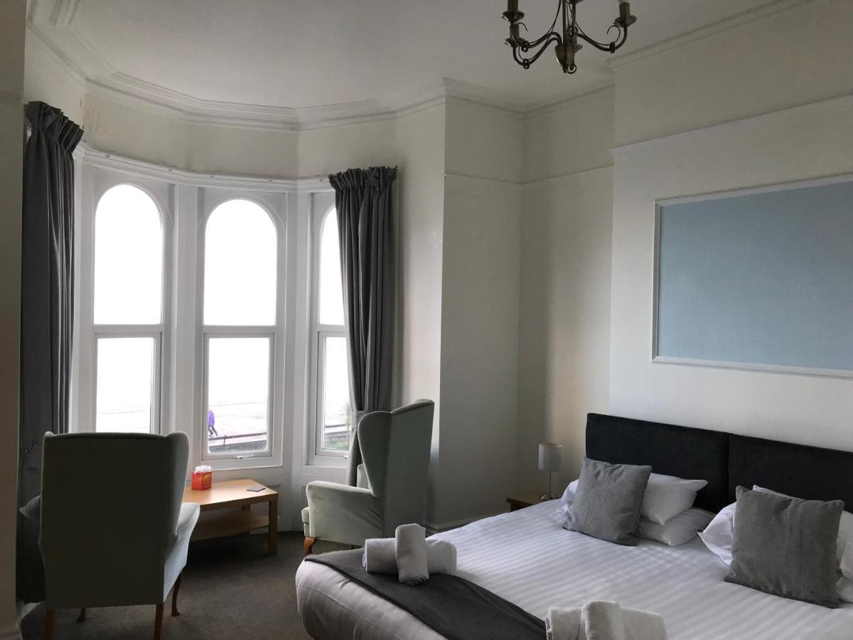 The Oasis Hotel 랜디드노 외부 사진