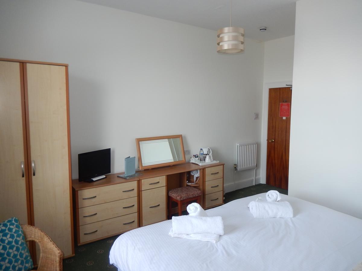 The Oasis Hotel 랜디드노 객실 사진