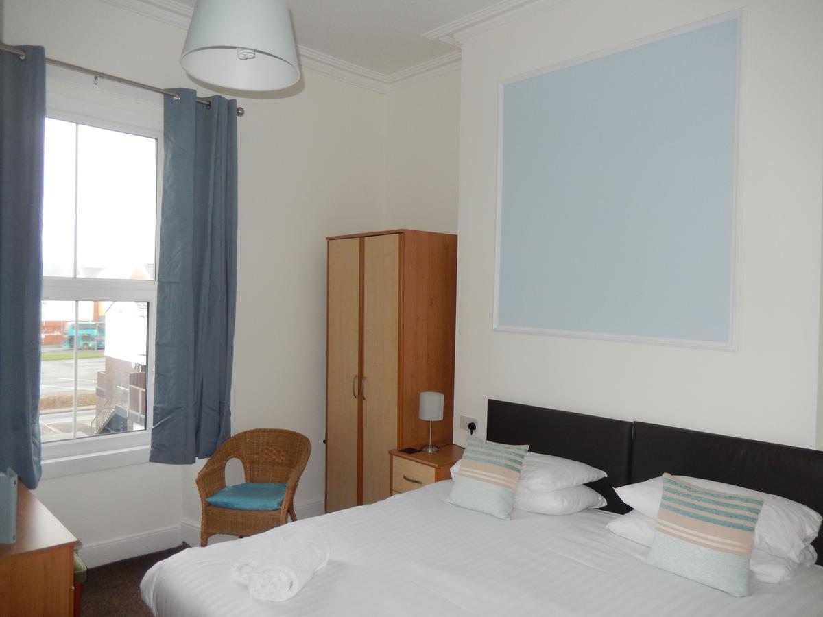 The Oasis Hotel 랜디드노 외부 사진